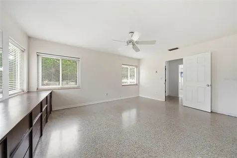 126 E Magnolia Avenue Howey In The Hills FL 34737