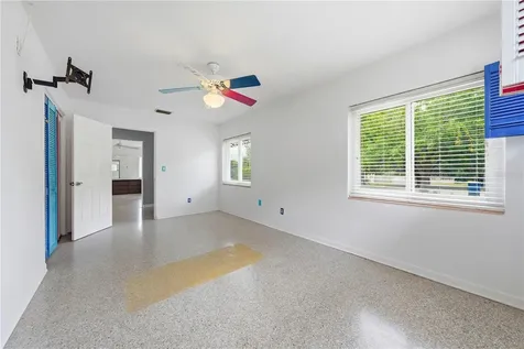 126 E Magnolia Avenue Howey In The Hills FL 34737