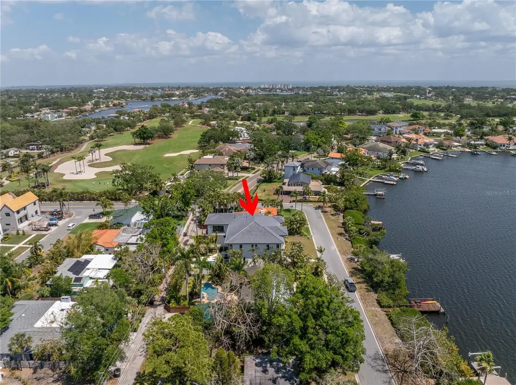 337 Coffee Pot Drive NE St Petersburg FL 33704