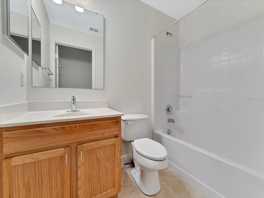 2111 Corner Point Court Orlando FL 32820