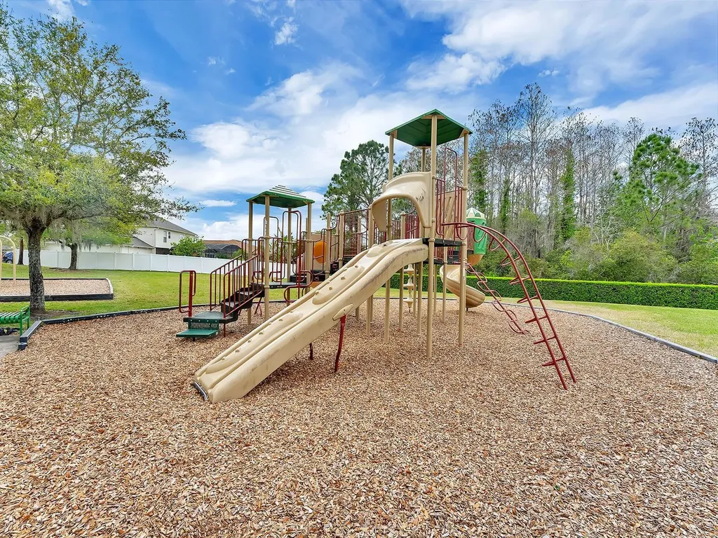 2111 Corner Point Court Orlando FL 32820