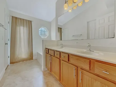 2111 Corner Point Court Orlando FL 32820