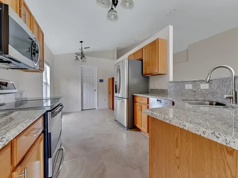 2111 Corner Point Court Orlando FL 32820