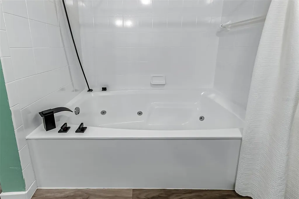 150 Lake Destiny Trail Altamonte Springs FL 32714