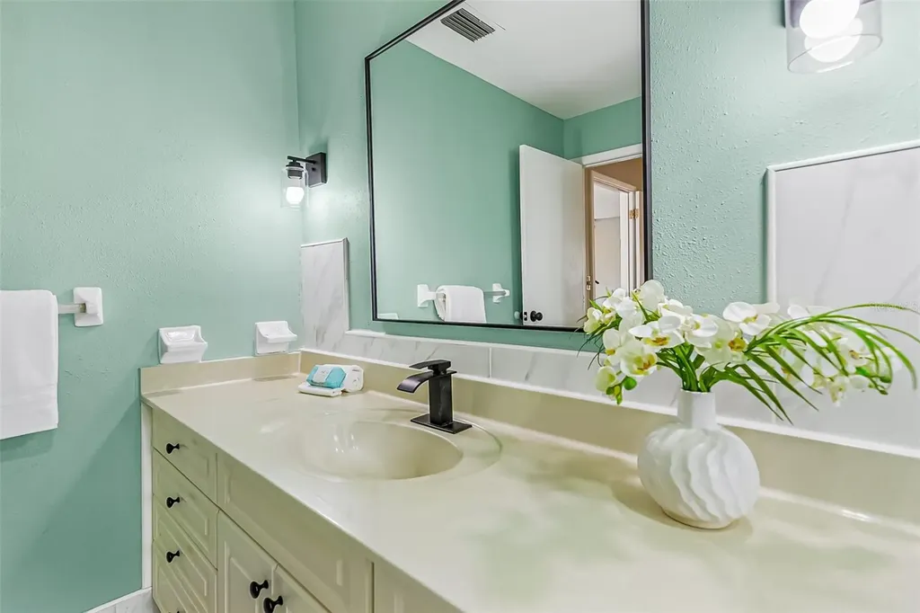 150 Lake Destiny Trail Altamonte Springs FL 32714