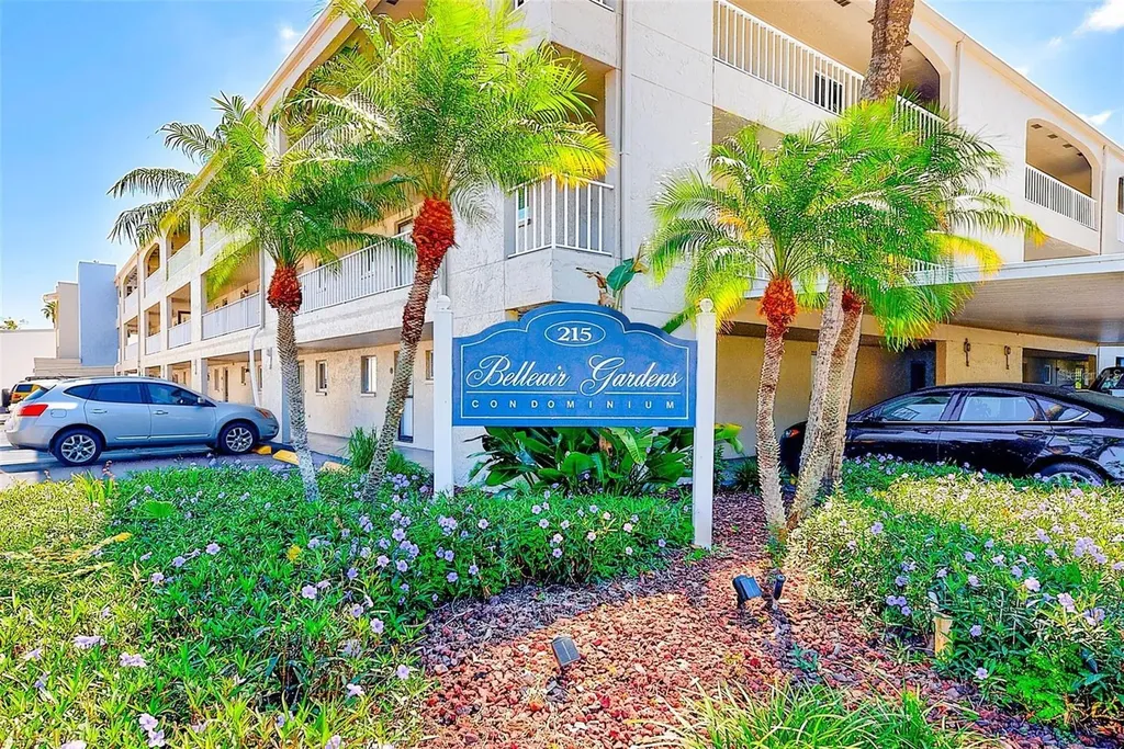 215 Valencia Boulevard Largo FL 33770