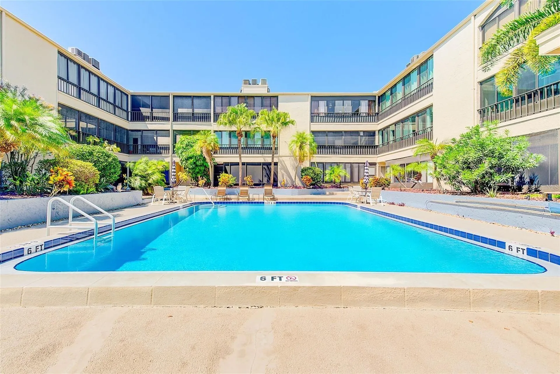 215 Valencia Boulevard Largo FL 33770