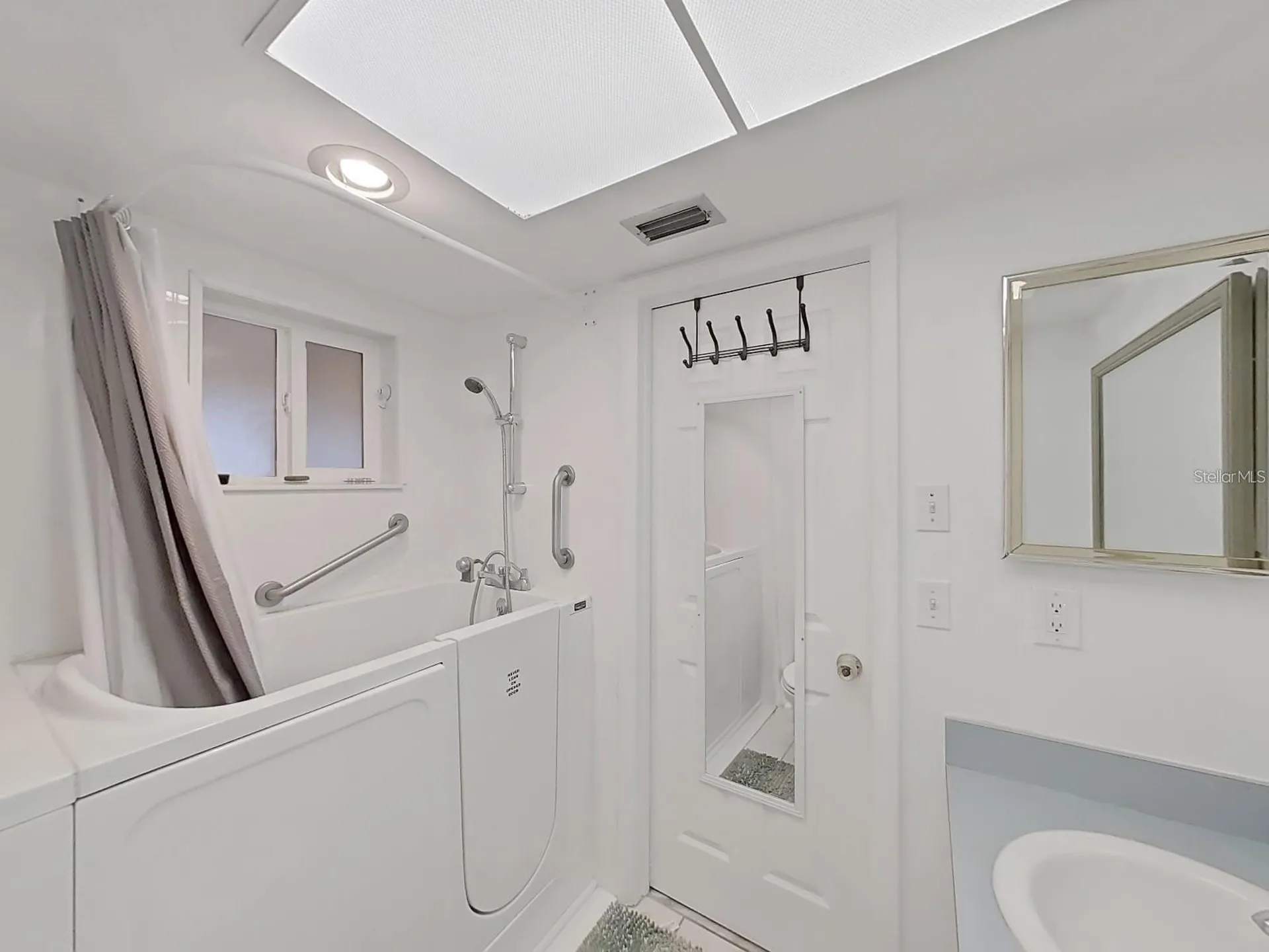 215 Valencia Boulevard Largo FL 33770
