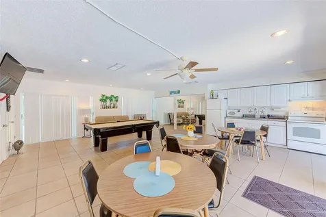 215 Valencia Boulevard Largo FL 33770