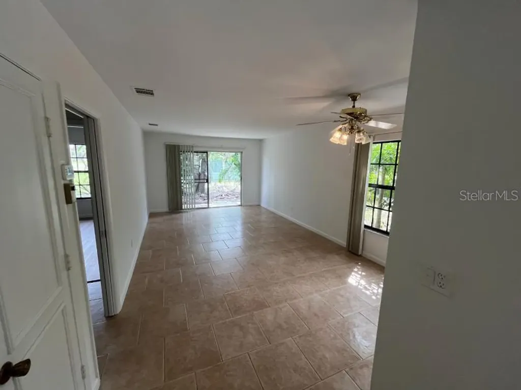 1438 SE Larkwood Circle Port St Lucie FL 34952