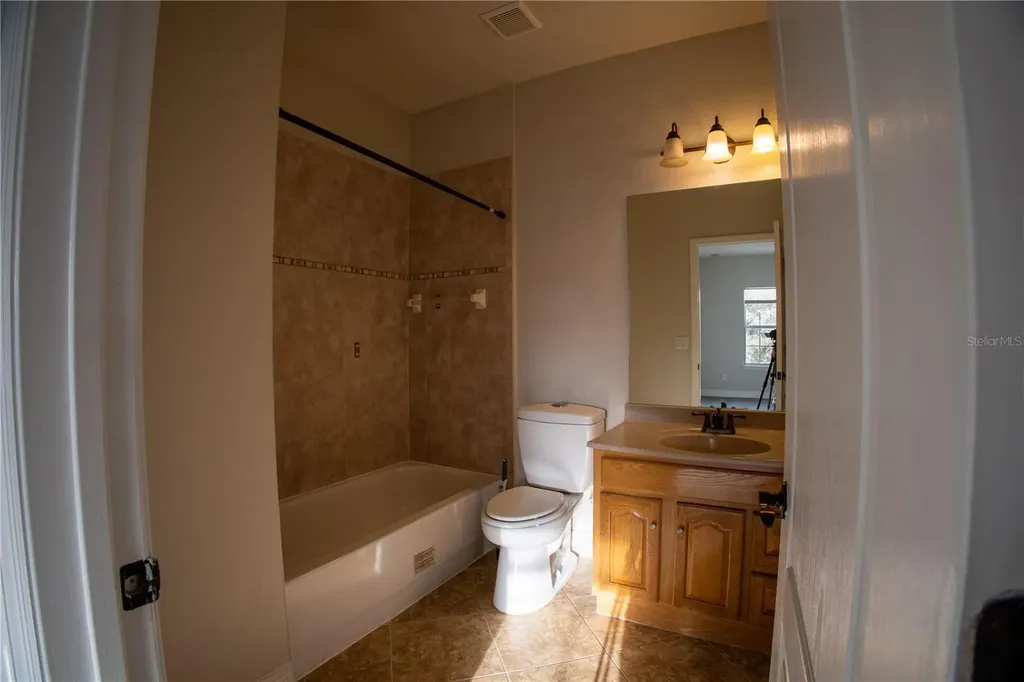 3725 S Lake Orlando Parkway Orlando FL 32808