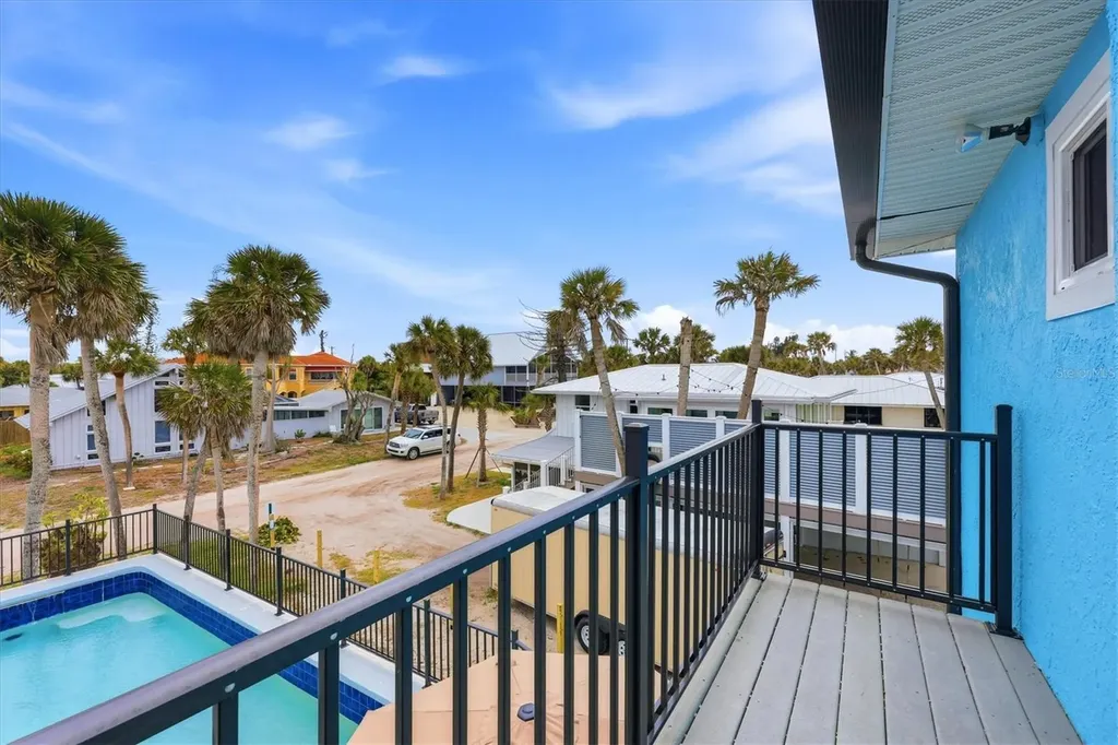 4074 N Beach Road Englewood FL 34223