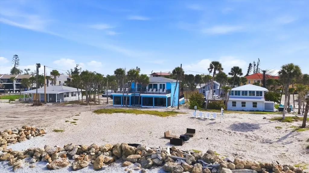 4074 N Beach Road Englewood FL 34223