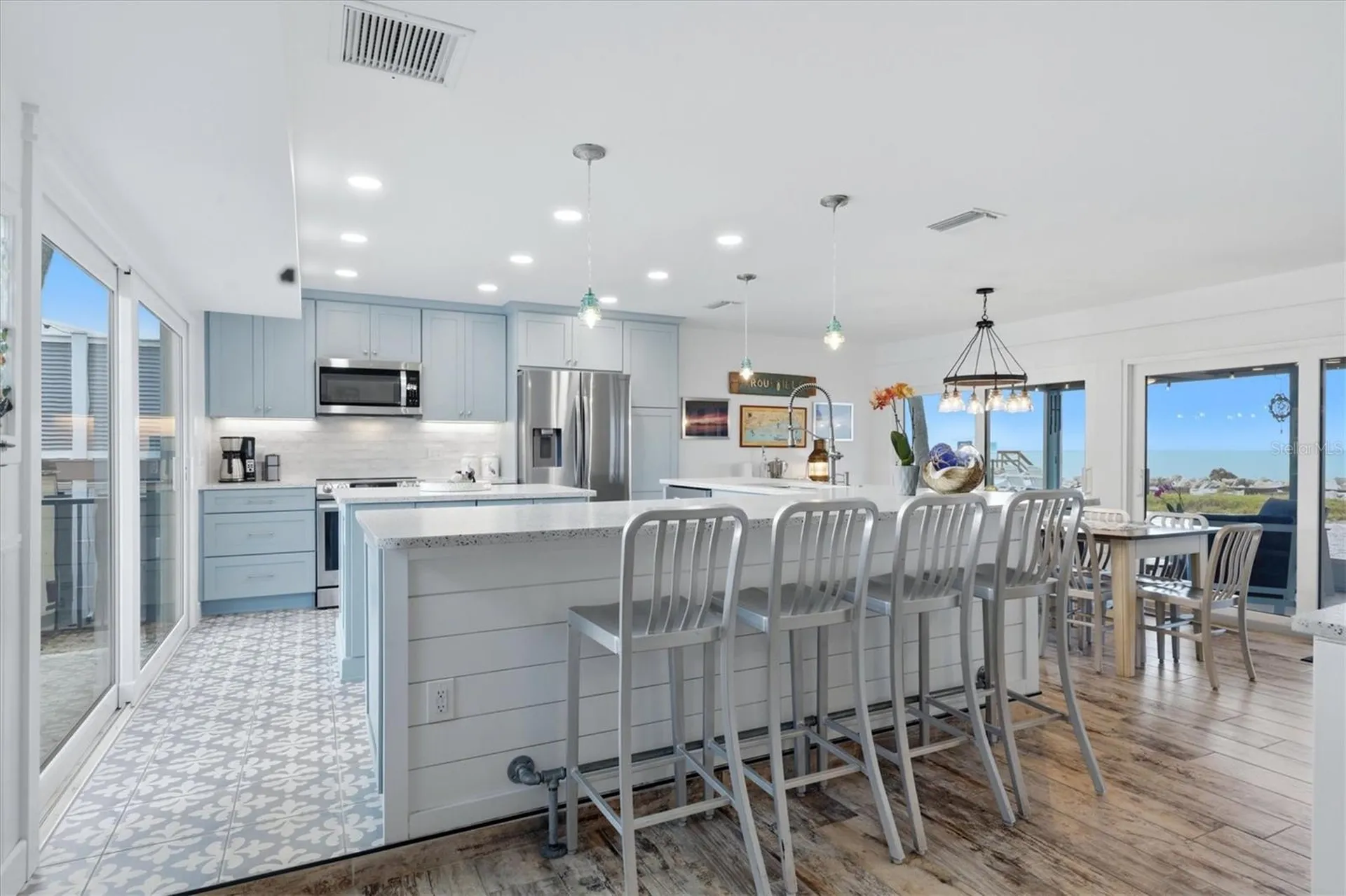 4074 N Beach Road Englewood FL 34223