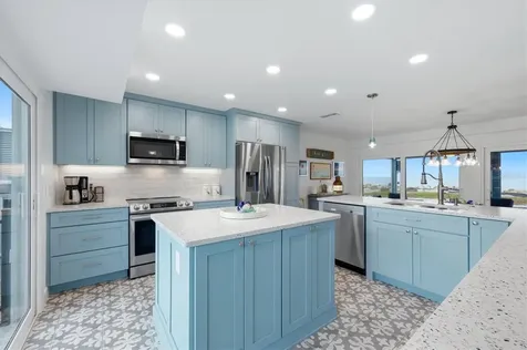 4074 N Beach Road Englewood FL 34223