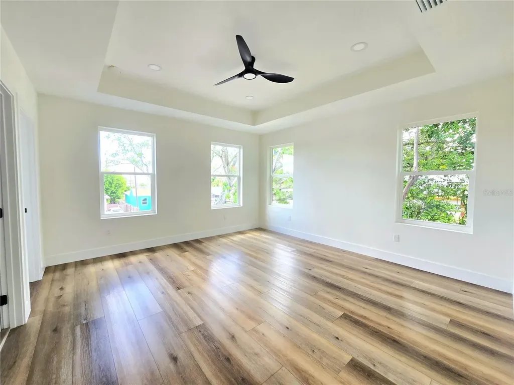 4468 57th Avenue N St Petersburg FL 33714