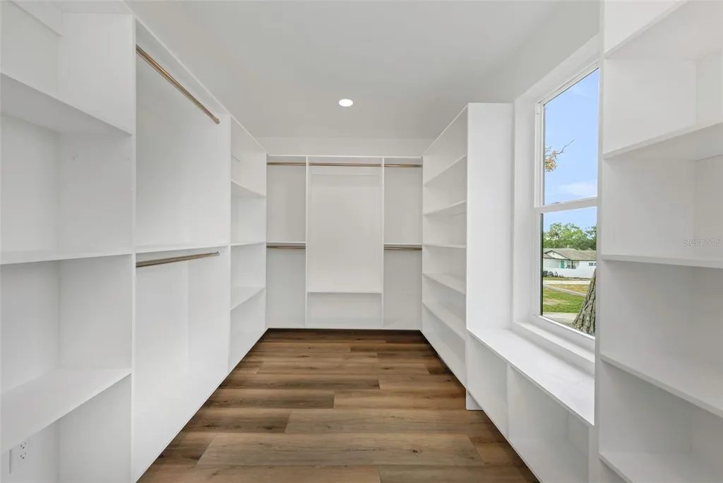 4468 57th Avenue N St Petersburg FL 33714