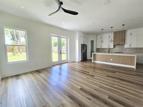 4468 57th Avenue N St Petersburg FL 33714