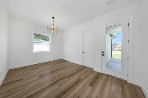 4468 57th Avenue N St Petersburg FL 33714