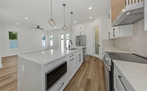 4468 57th Avenue N St Petersburg FL 33714