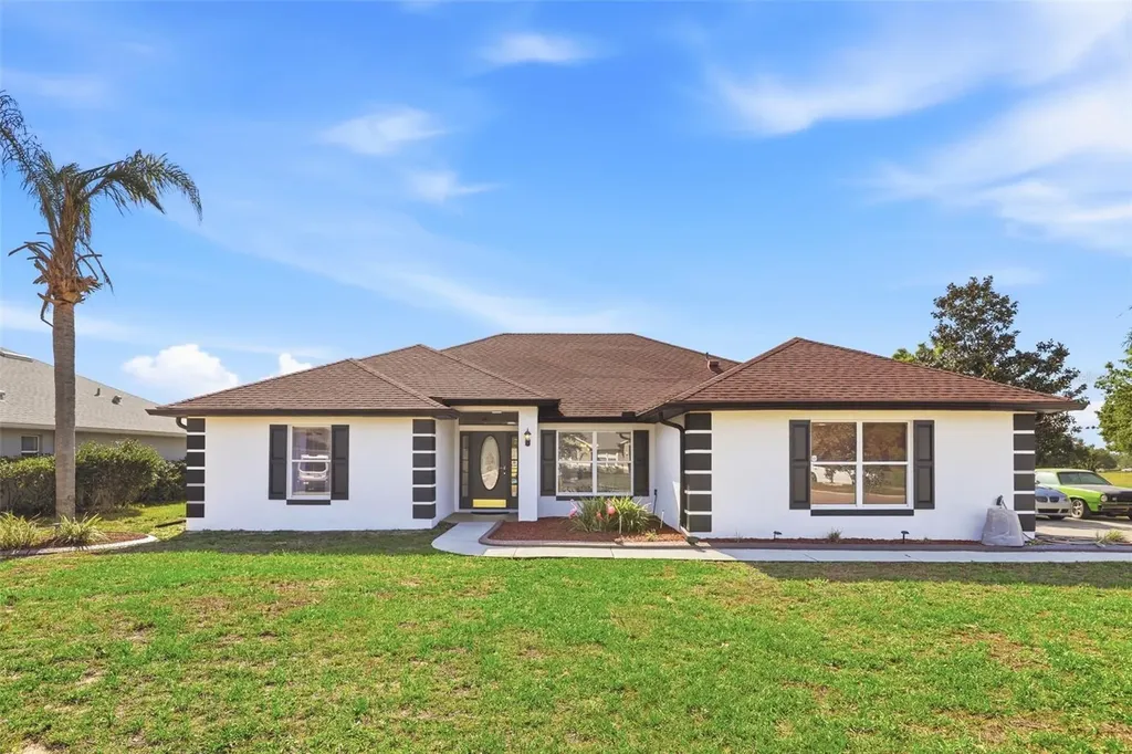 36725 Oconee Avenue Eustis FL 32736