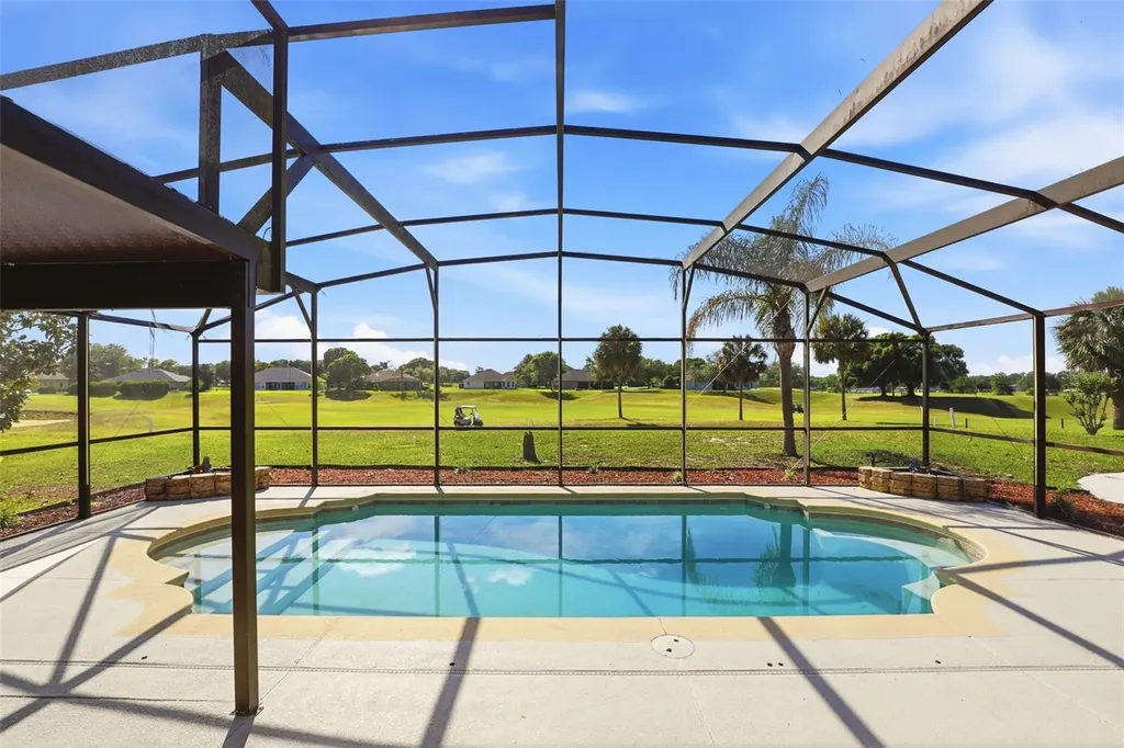 36725 Oconee Avenue Eustis FL 32736