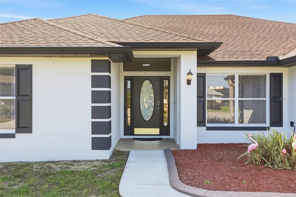 36725 Oconee Avenue Eustis FL 32736