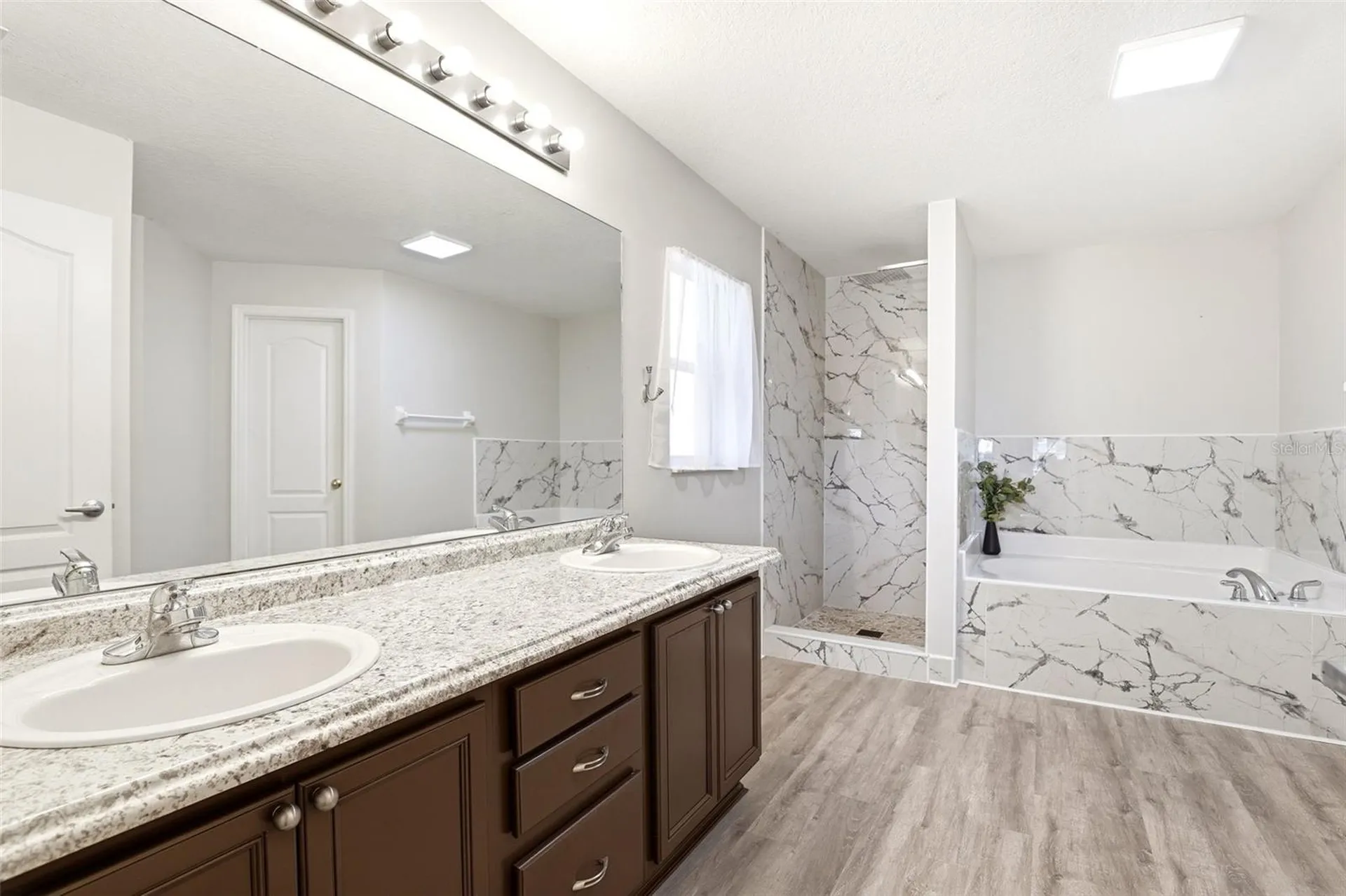 36725 Oconee Avenue Eustis FL 32736