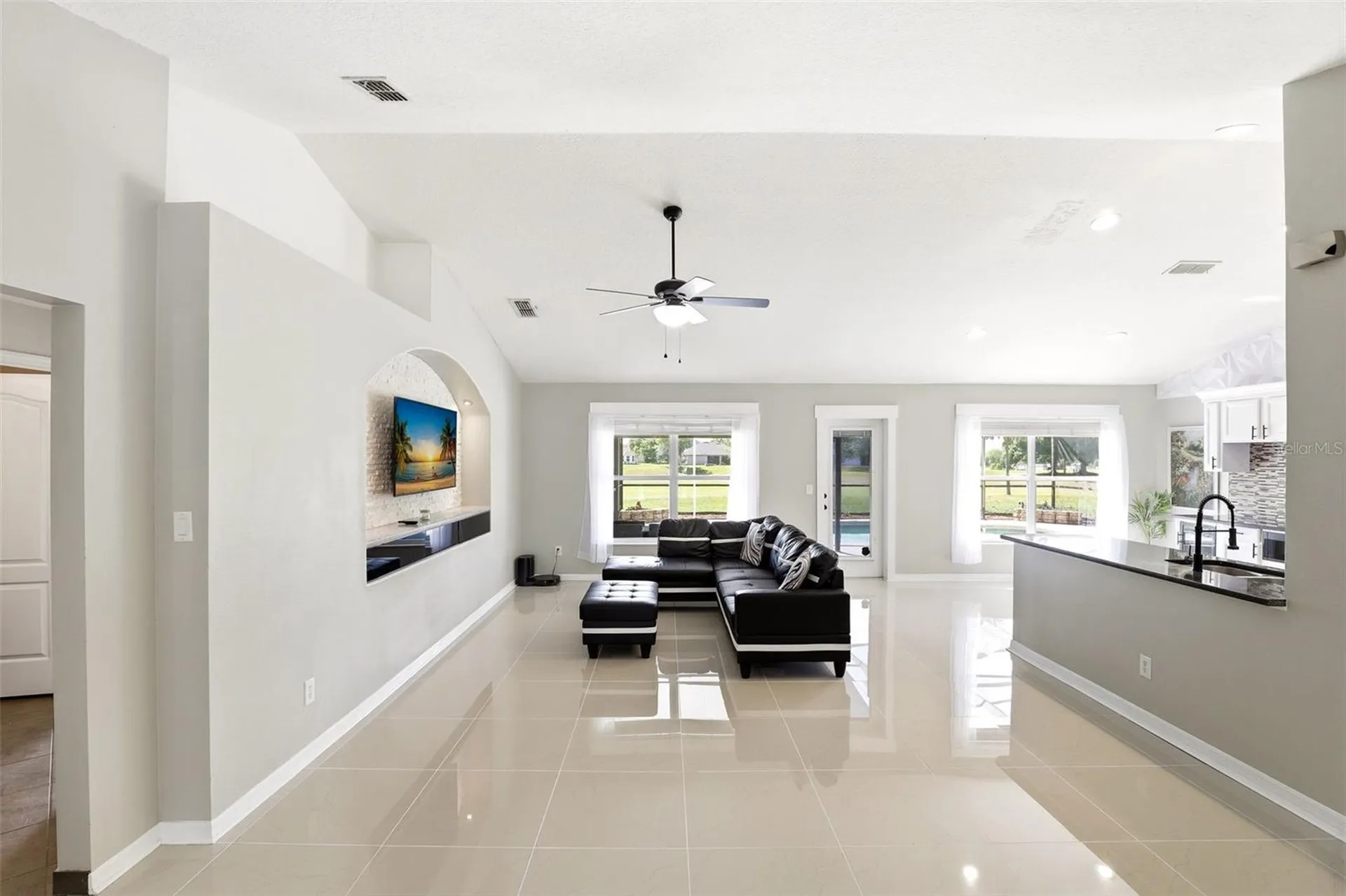 36725 Oconee Avenue Eustis FL 32736