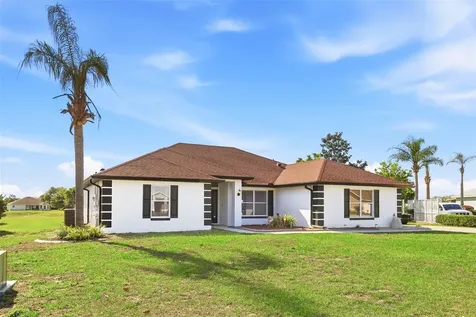 36725 Oconee Avenue Eustis FL 32736