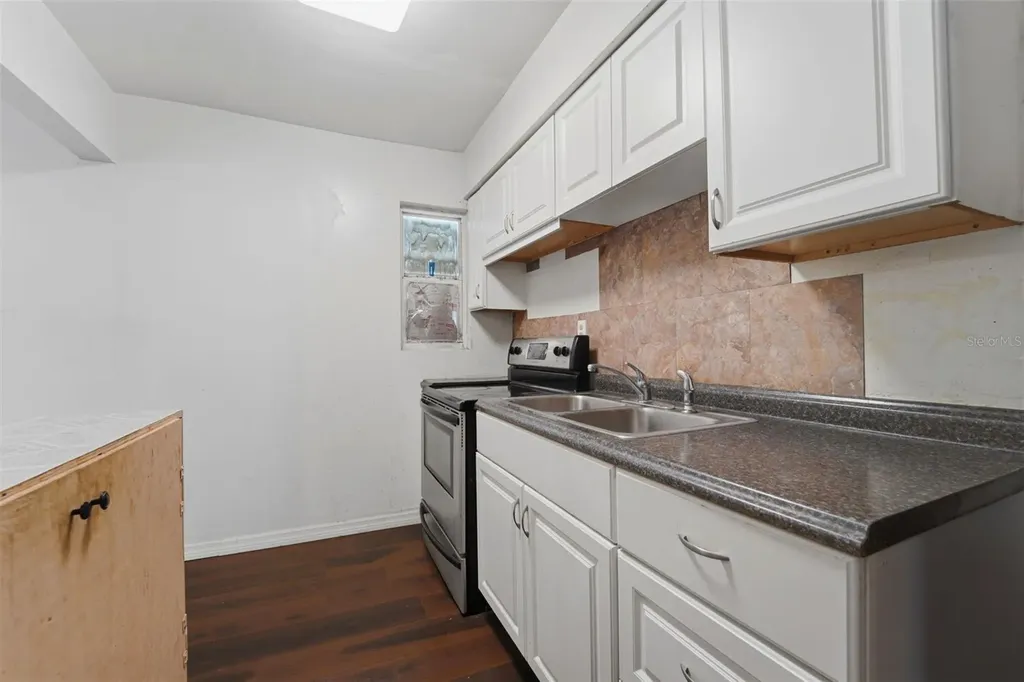 3235 Emerson Avenue S St Petersburg FL 33712