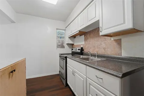 3235 Emerson Avenue S St Petersburg FL 33712
