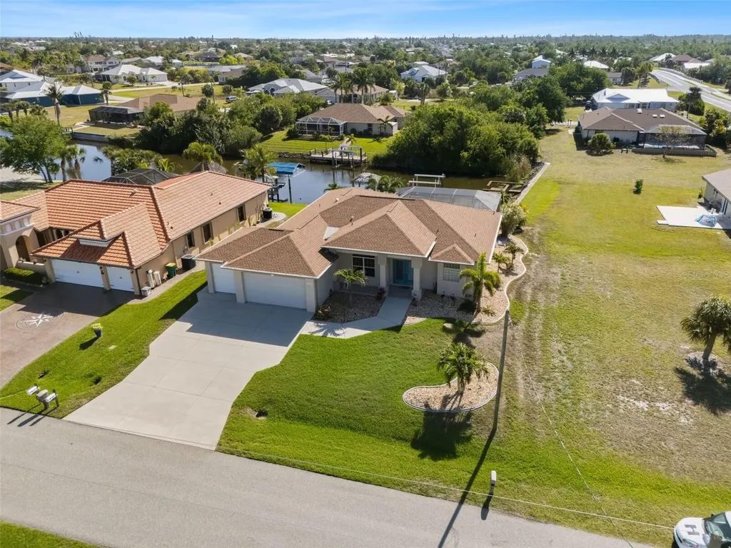 9452 Nastrand Circle Port Charlotte FL 33981