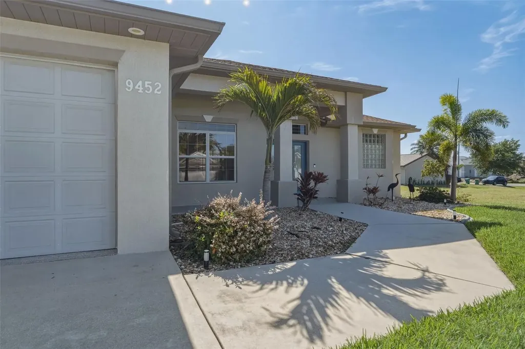 9452 Nastrand Circle Port Charlotte FL 33981