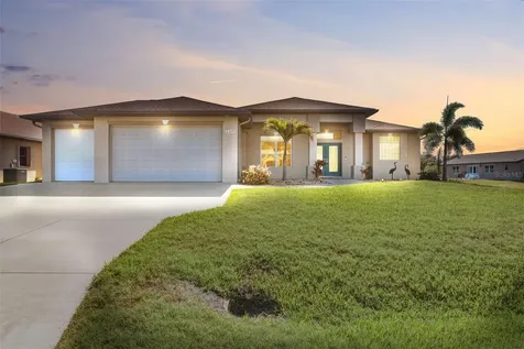 9452 Nastrand Circle Port Charlotte FL 33981