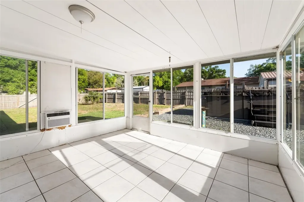 25618 SW 19th Avenue Newberry FL 32669
