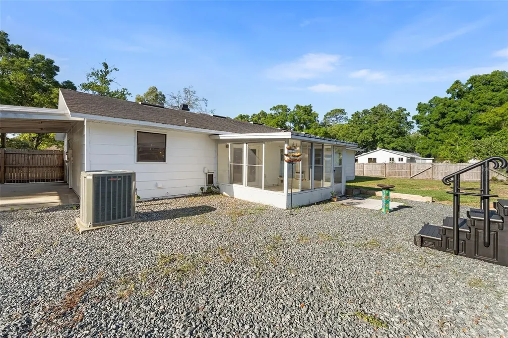 25618 SW 19th Avenue Newberry FL 32669