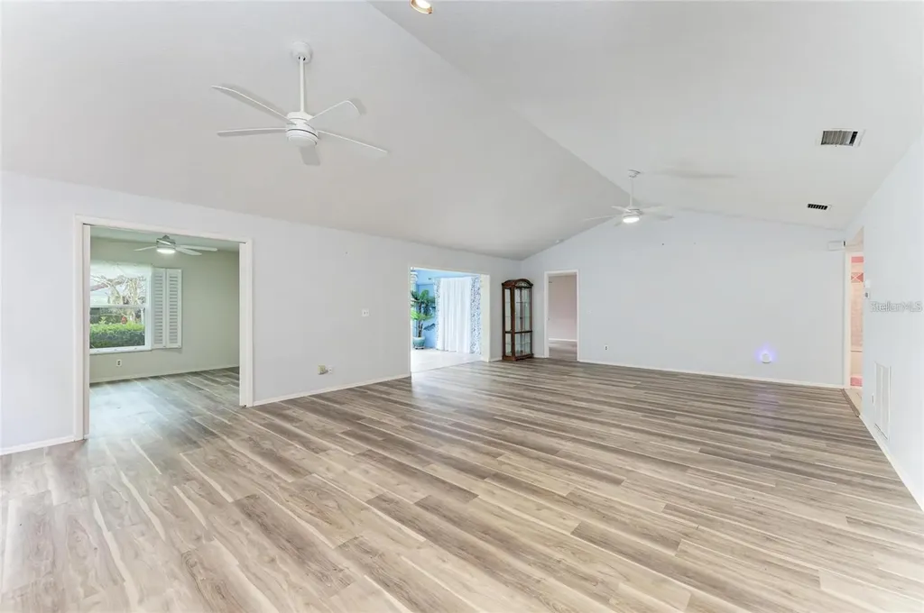 7287 Eleanor Circle Sarasota FL 34243
