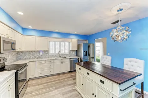 7287 Eleanor Circle Sarasota FL 34243
