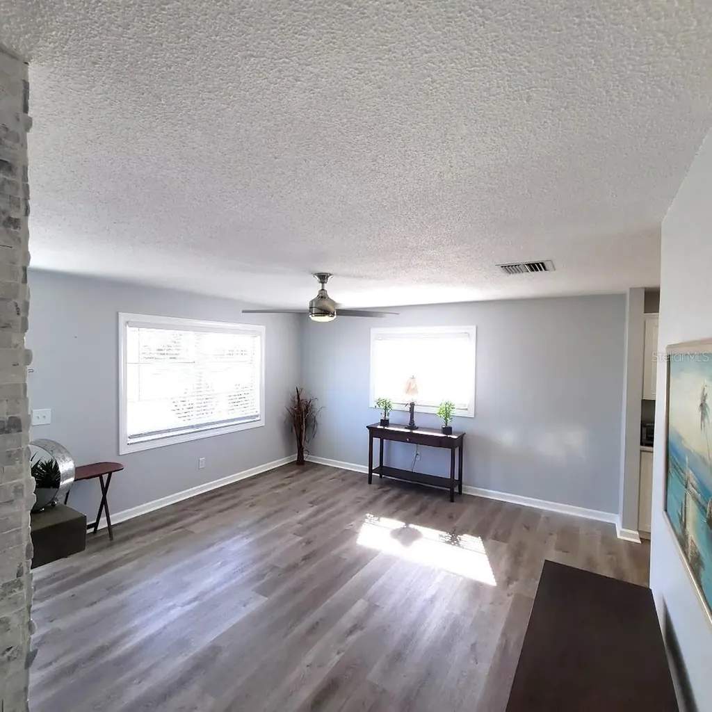 4470 Mainlands Boulevard W Pinellas Park FL 33782