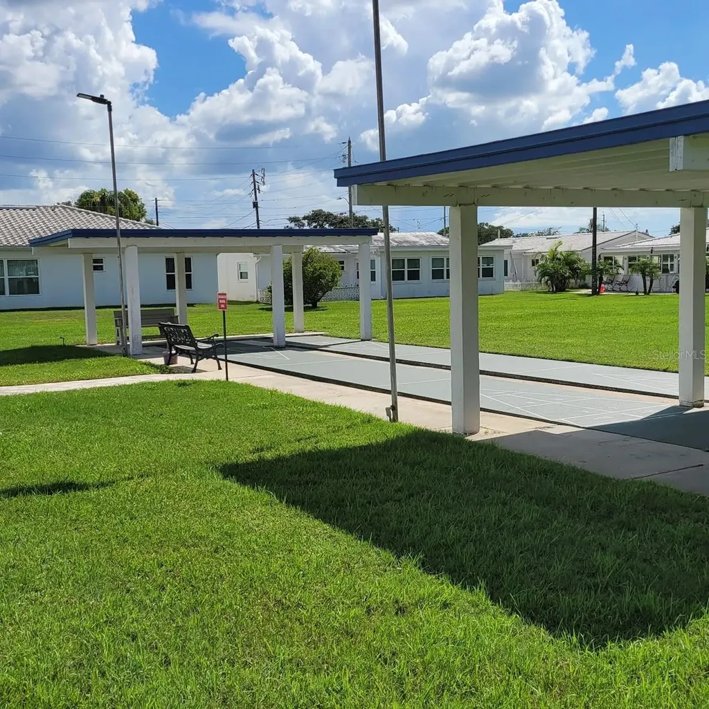 4470 Mainlands Boulevard W Pinellas Park FL 33782