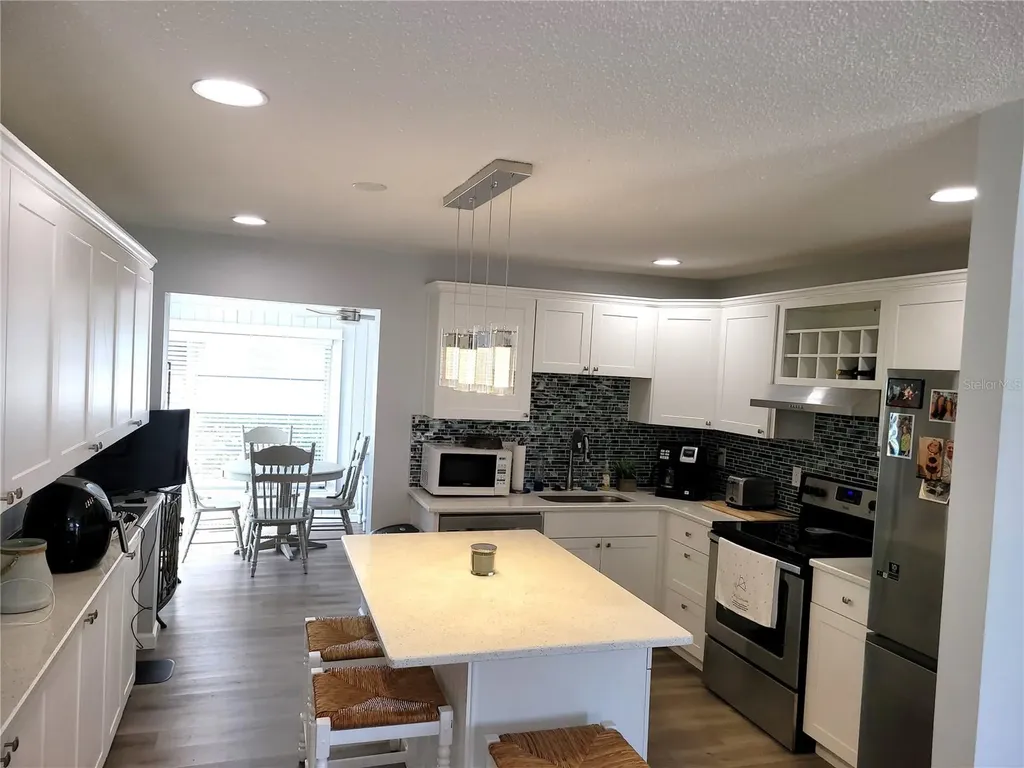 4470 Mainlands Boulevard W Pinellas Park FL 33782
