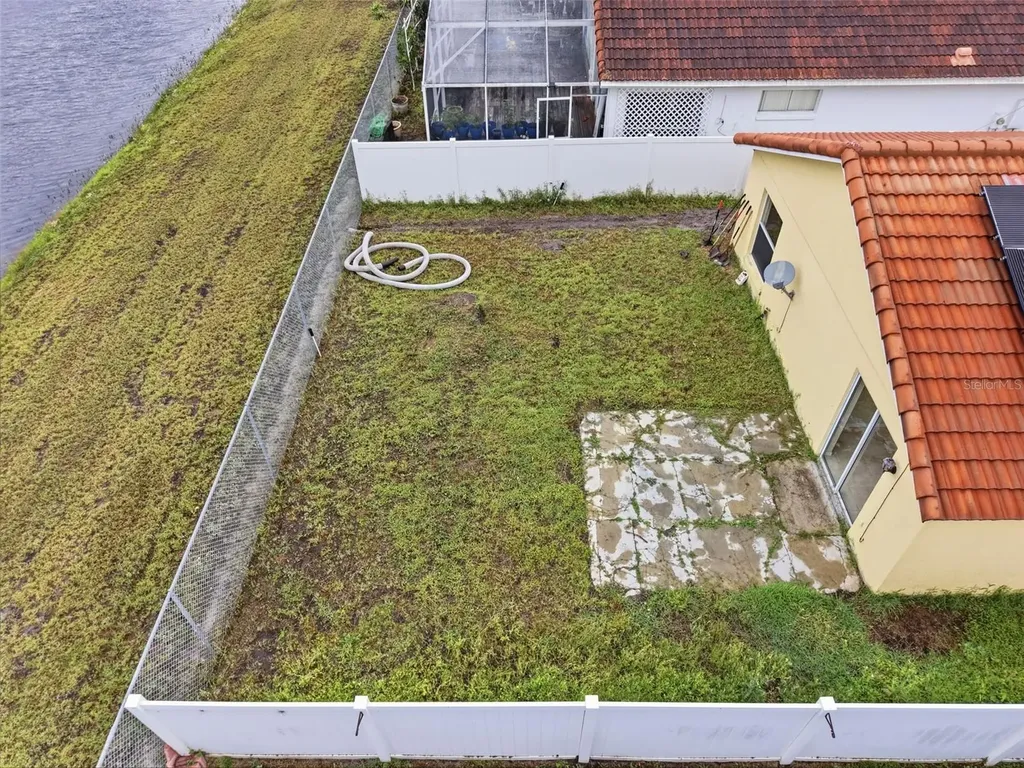 38 Vanna Court Orlando FL 32807
