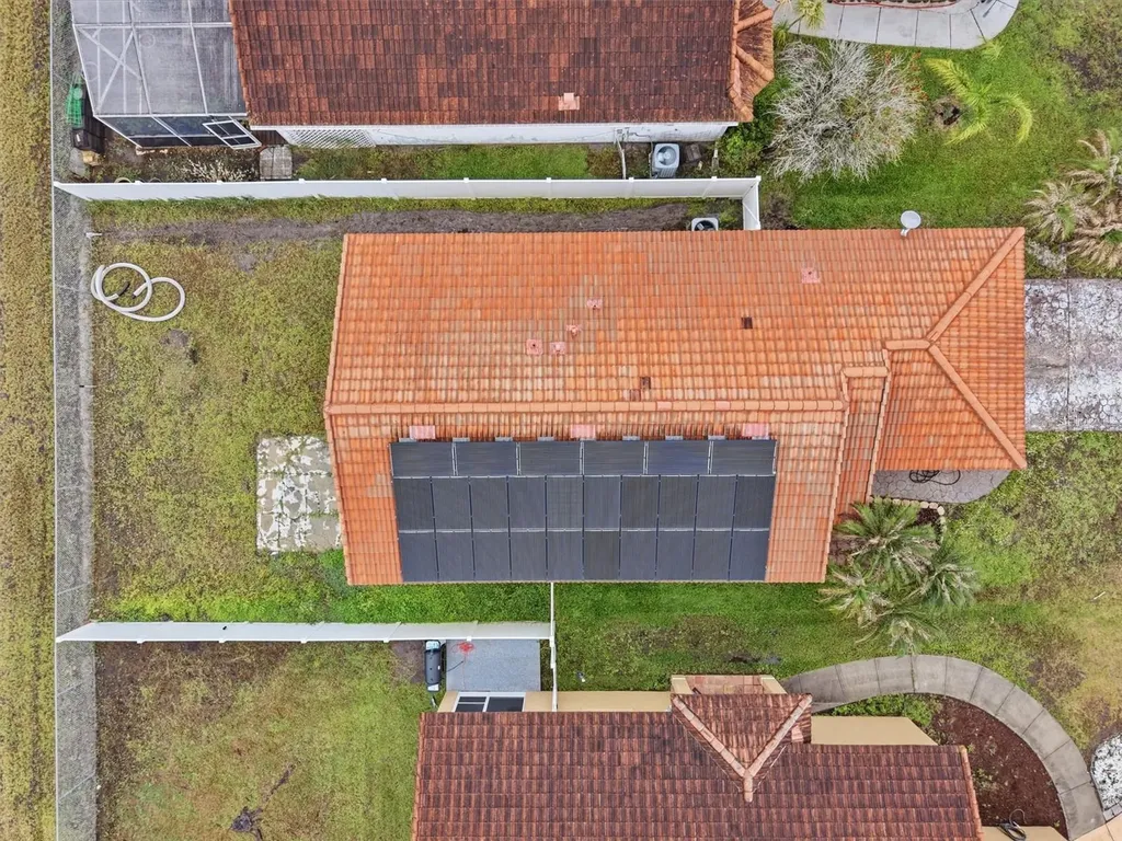 38 Vanna Court Orlando FL 32807