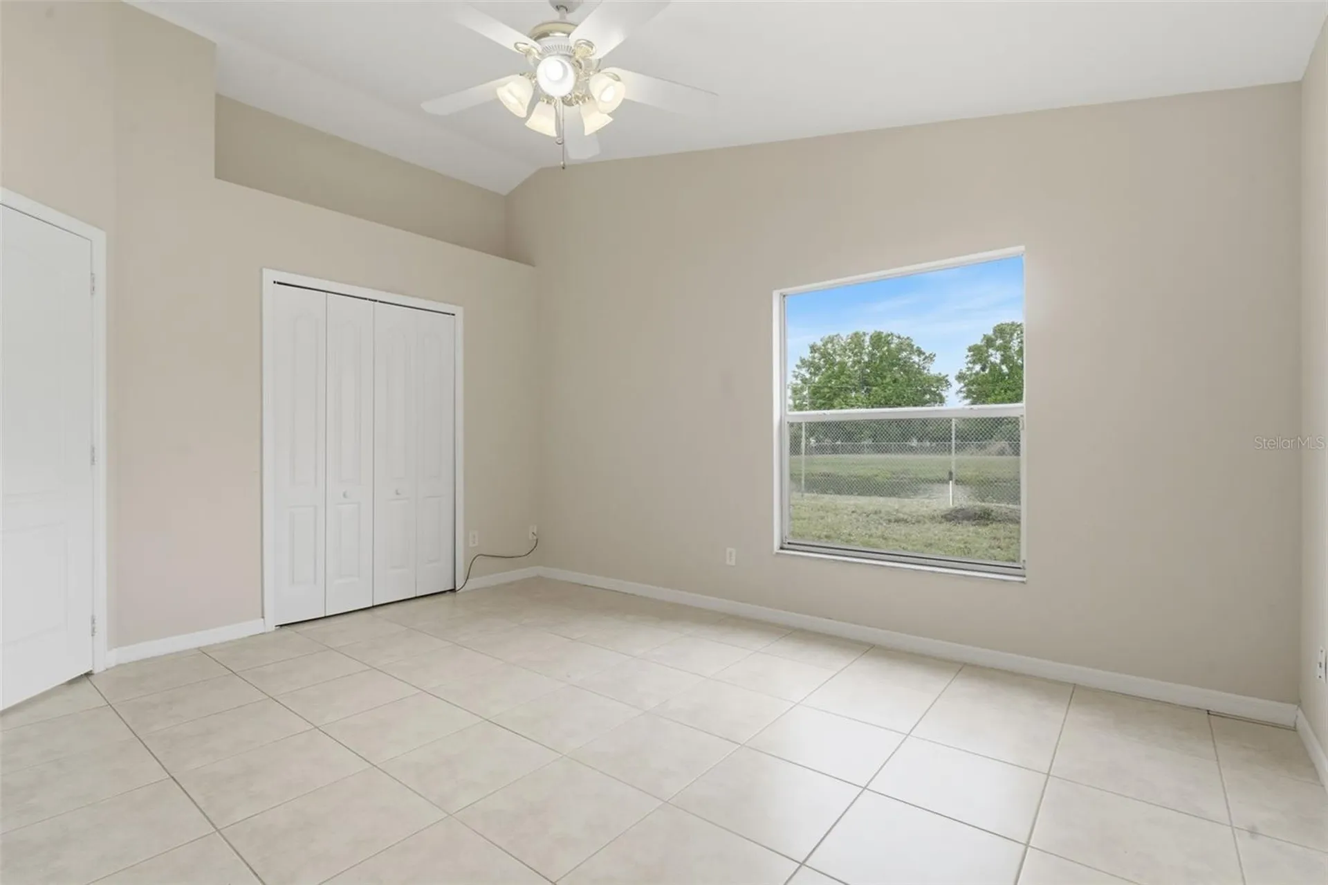 38 Vanna Court Orlando FL 32807