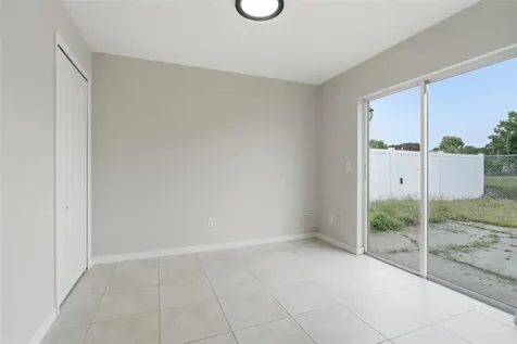 38 Vanna Court Orlando FL 32807