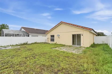 38 Vanna Court Orlando FL 32807