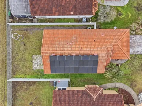 38 Vanna Court Orlando FL 32807