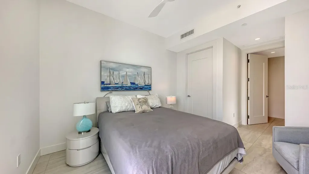 301 Quay Commons Sarasota FL 34236