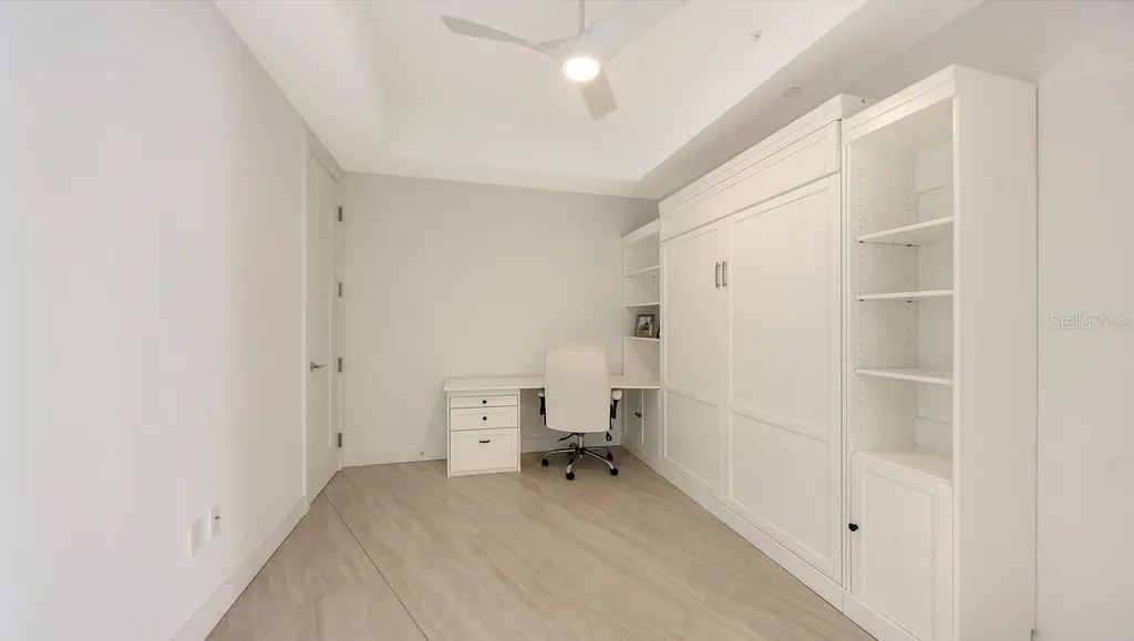 301 Quay Commons Sarasota FL 34236